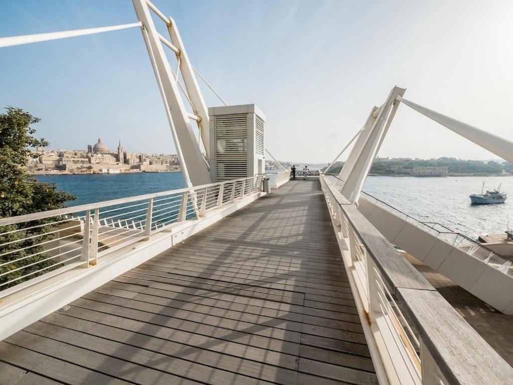 Modern 2Br Apartment In Central St Julian'S Saint Julian's Bagian luar foto